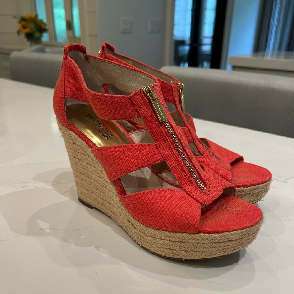 Michael Koran wedges size 7